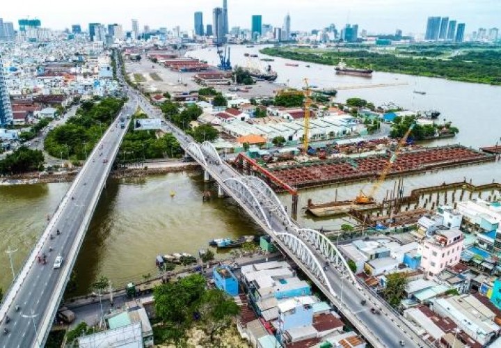 Hạ tầng khu vực bùng nổ