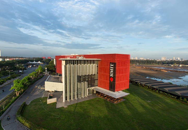 Đa dạng tiện ích ngoại khu